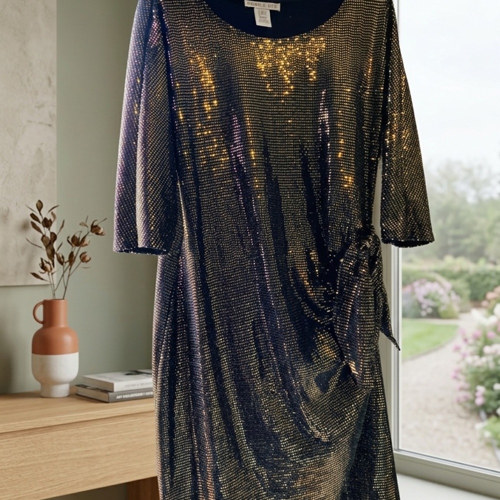 Robbie Bee Black and Gold Long Sleeve Dress